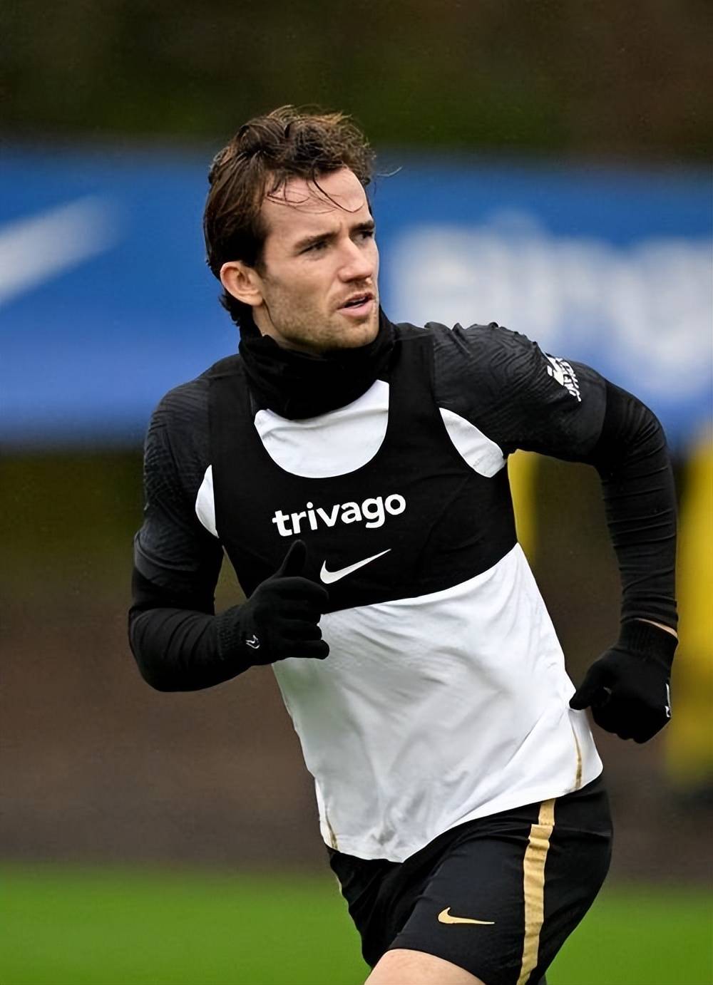 切尔西核心球员被曝转会传闻，引球迷热议，系统可能朋友.的简单介绍-视频直播